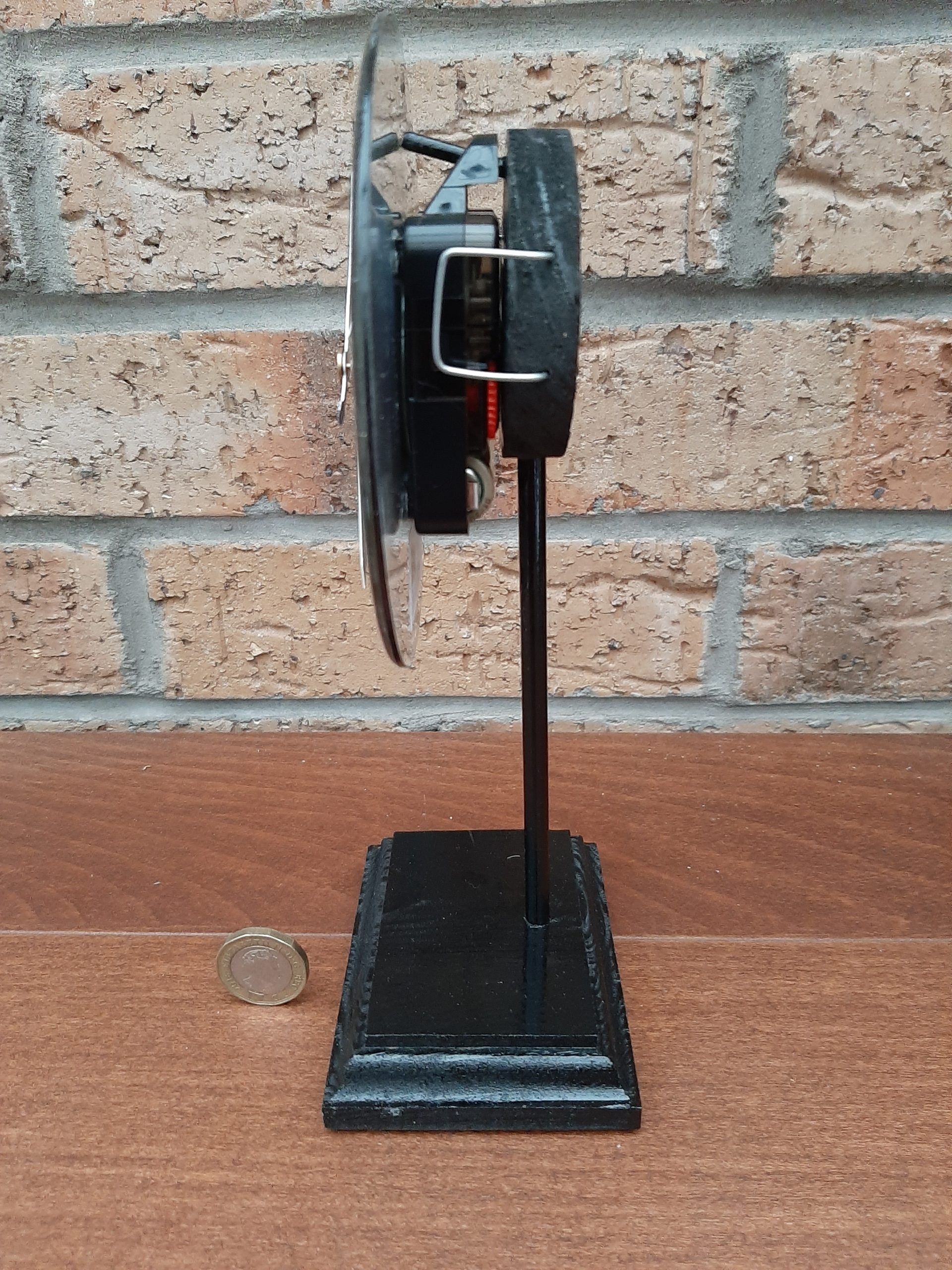 Altimeter style clock - Image 2